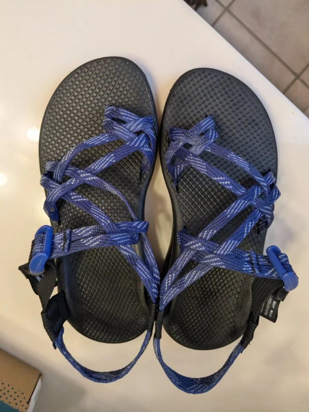 Chaco Women's Z/Cloud X2 sandals Women's Size 8